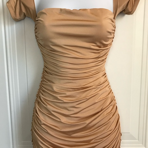 🔴 4/$15 H&M gold sexy fitted shirred & ruched ss mini party dress size M in EUC - Picture 5 of 14